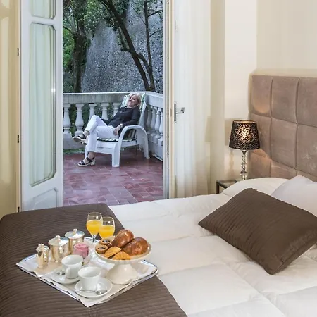 Giulia Hotel 3*