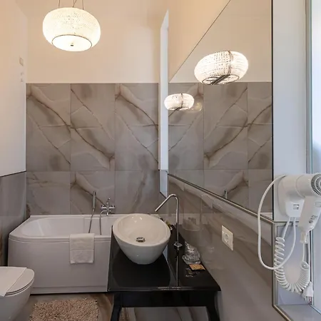 Hotel Boutique Giulia 3*