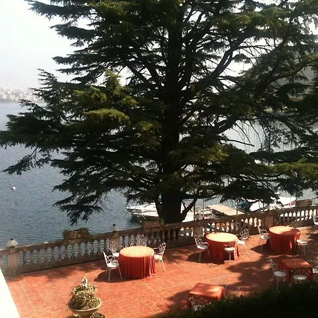 ホテル Boutique Giulia ヴァルマドレーラ